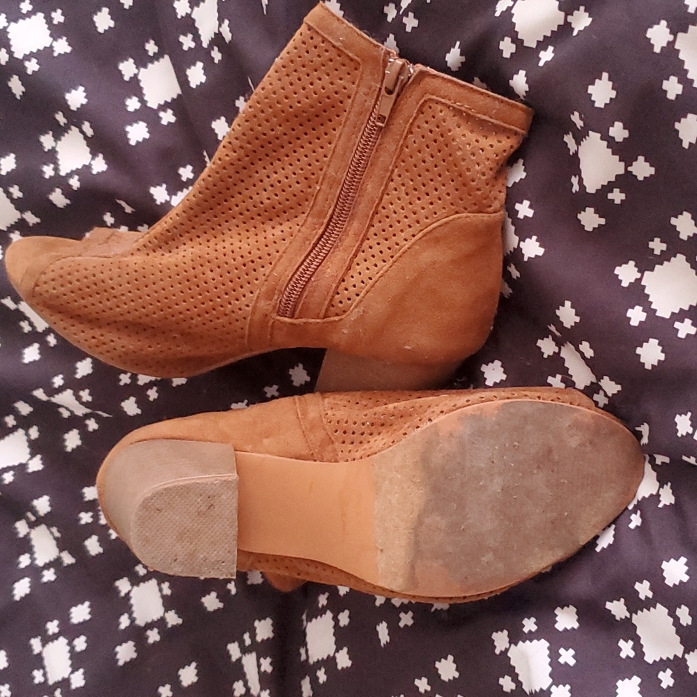High heels - Picture 3 of 3